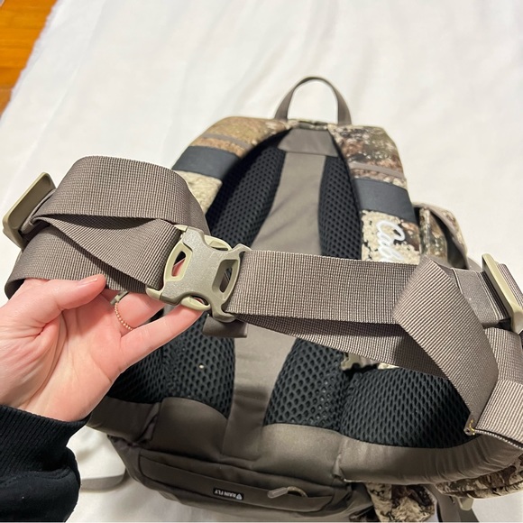 Cabela’s Bow & Rifle 2500 True Timber Strata backpack hunting - Picture 8 of 9